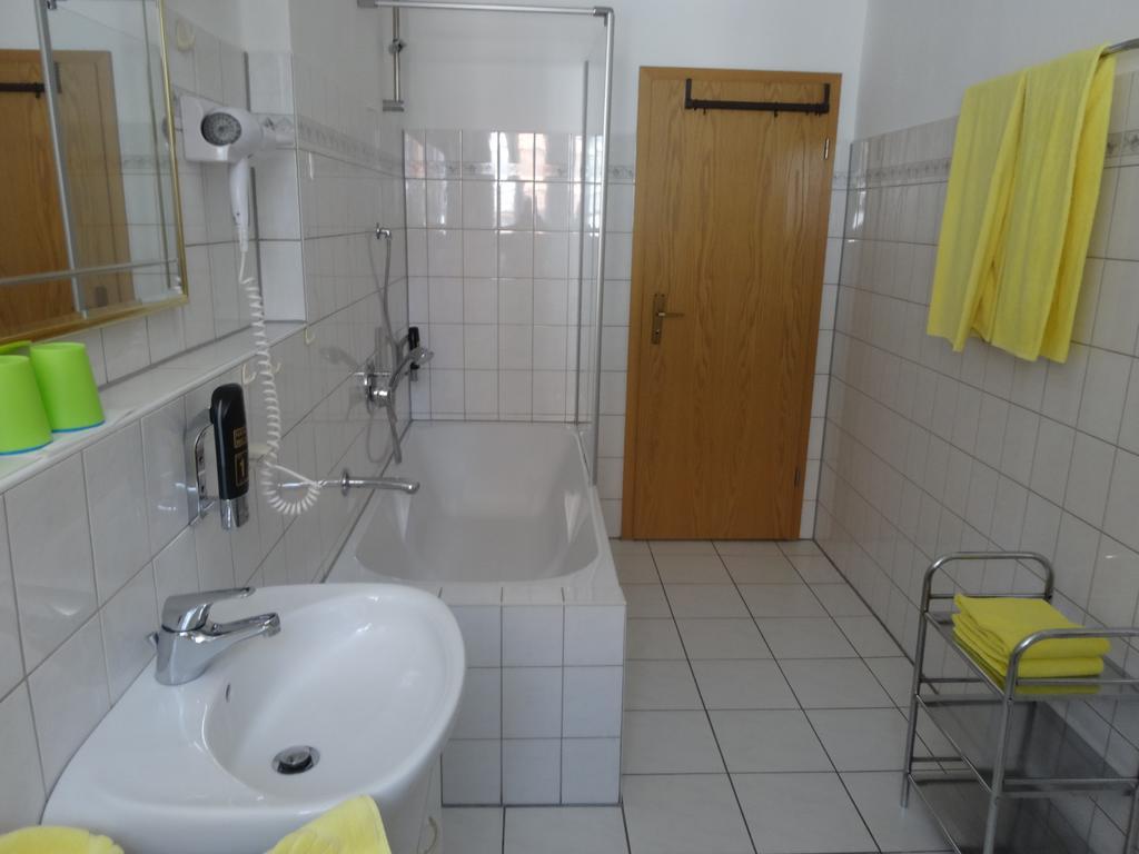 Hotel Andreasstuben Weissenburg in Bayern Ruang foto